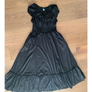 Old navy black midi dress with pockets